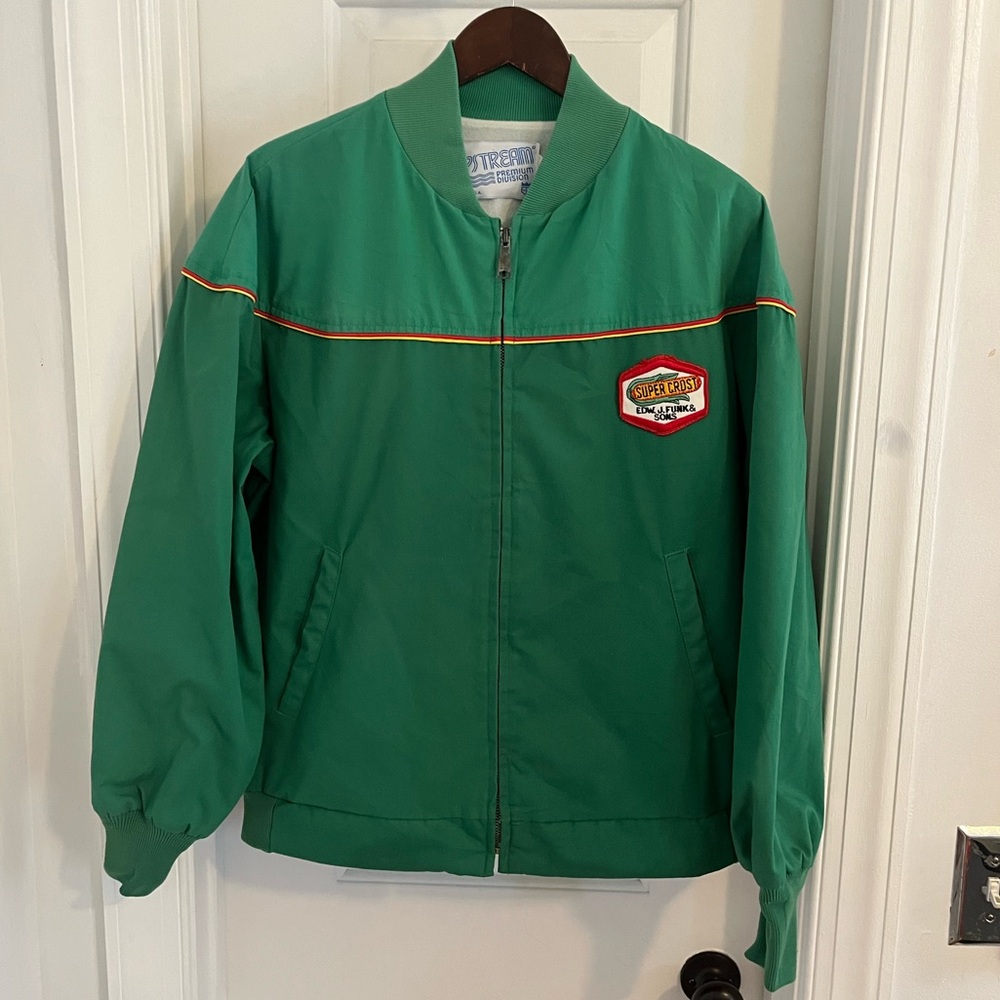Vintage Upstream Premium Division‎ Super Crest Green